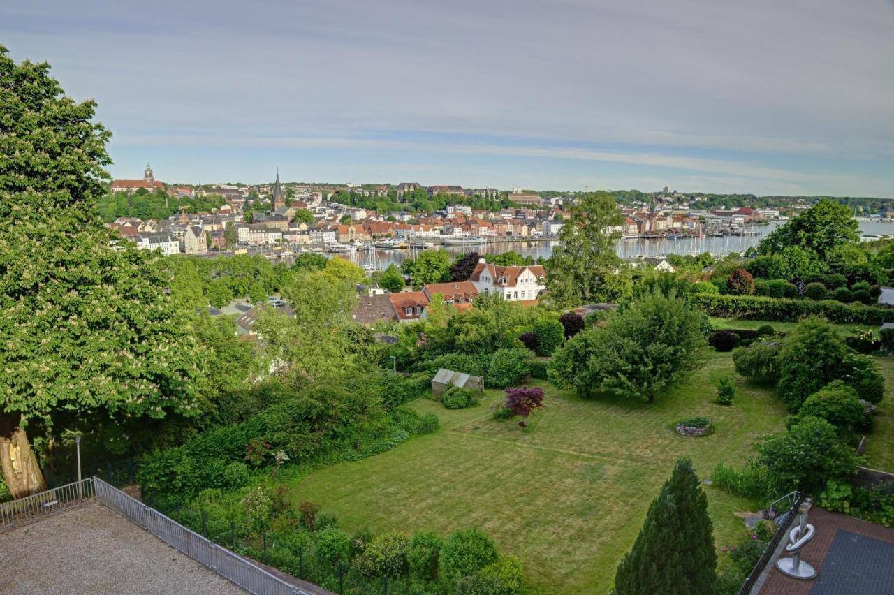 Fewo1846 - Bellevue - Sonnige 2-Zimmer-Wohnung Mit Balkon Und Hafenblick フレンスブルク エクステリア 写真