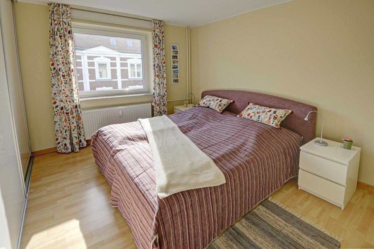 Fewo1846 - Bellevue - Sonnige 2-Zimmer-Wohnung Mit Balkon Und Hafenblick フレンスブルク エクステリア 写真
